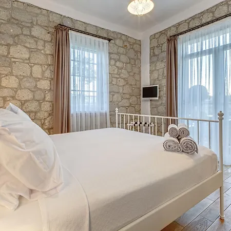 Casa Bella +12 2* Alaçatı