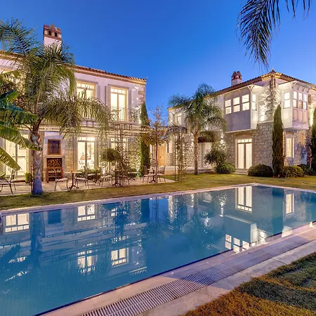 Casa Bella +12 מלון 2*