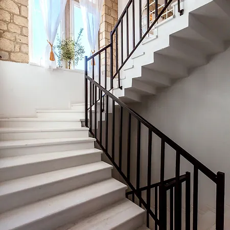 Отель Casa Bella +12