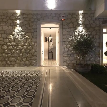 Casa Bella +12 מלון 2*