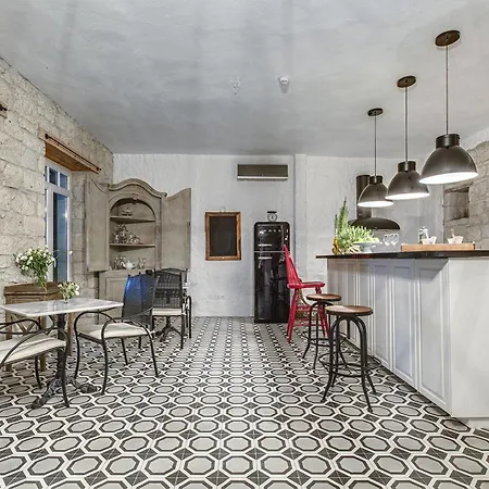 Casa Bella +12 Отель 2*