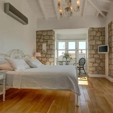 Casa Bella +12 Отель 2*