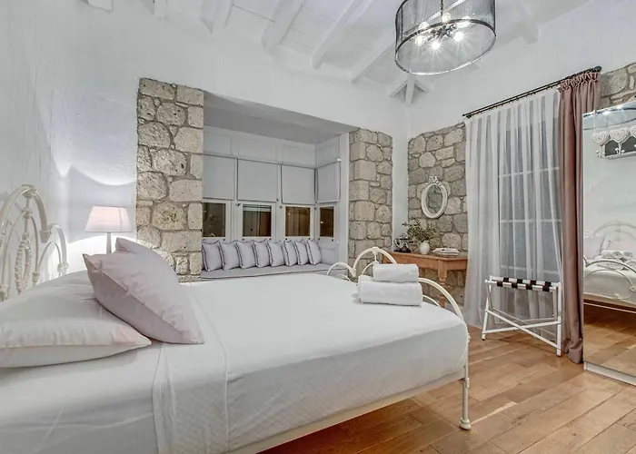 Casa Bella +12 מלון 2*