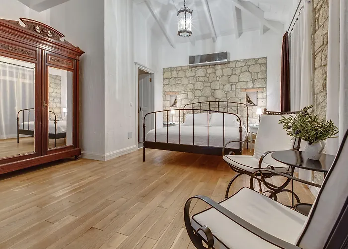 מלון Casa Bella +12 אלאקאטי