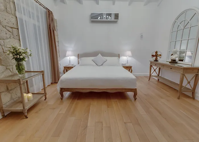 Casa Bella +12 מלון אלאקאטי