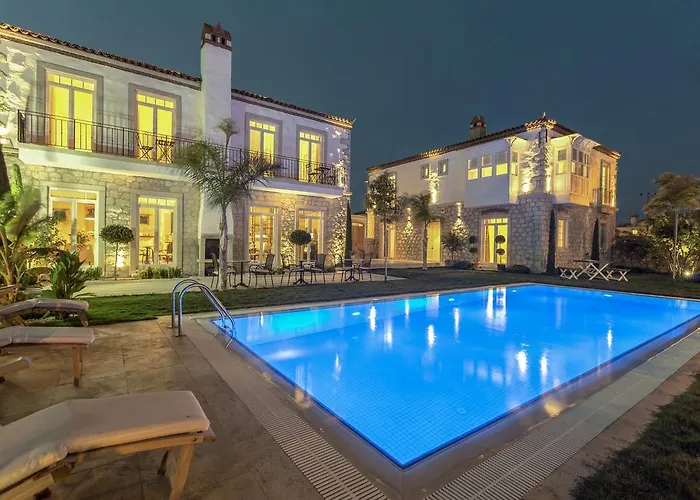 Casa Bella +12 2*