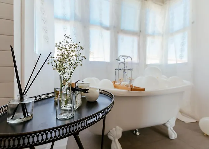 Casa Bella +12 מלון אלאקאטי