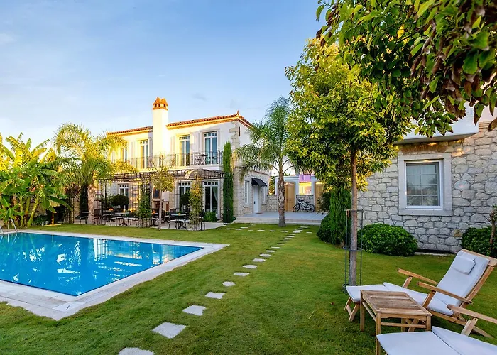 Casa Bella +12 מלון 2*