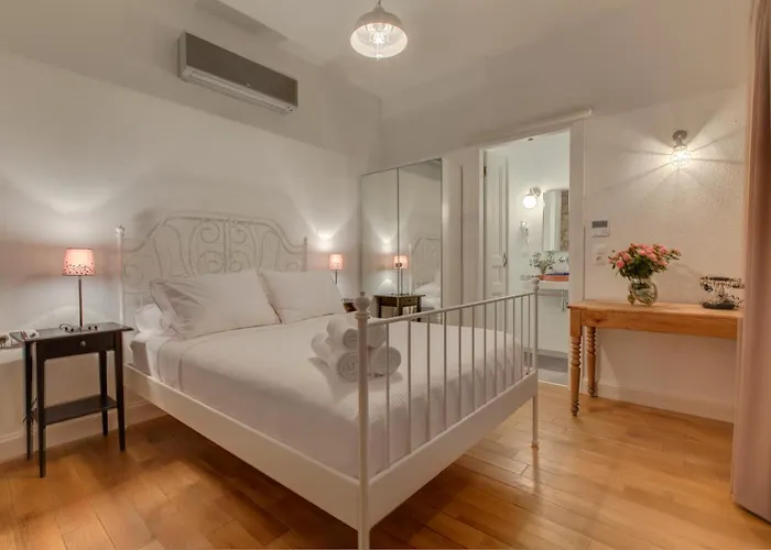 Casa Bella +12 מלון 2*