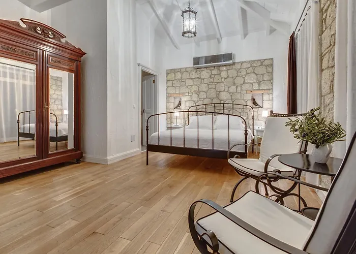 Casa Bella +12 אלאקאטי