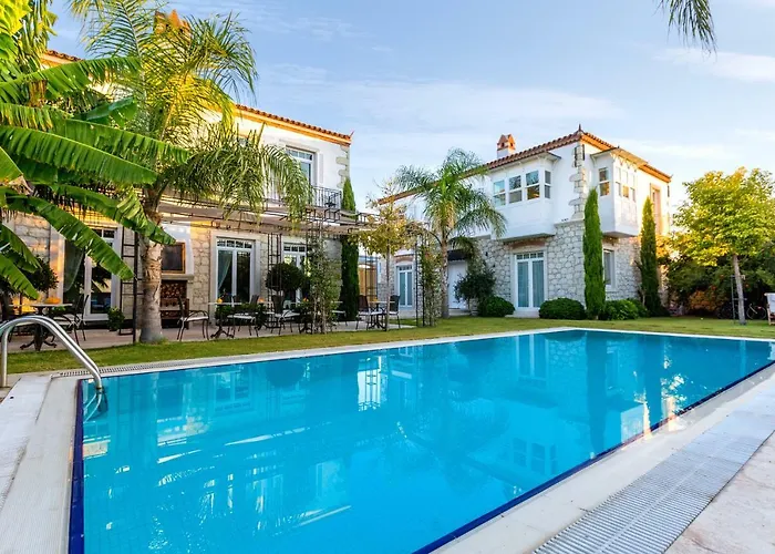 Casa Bella +12 מלון 2*